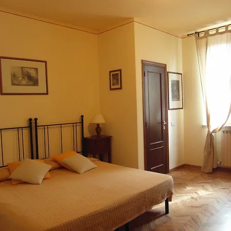 Bed & Breakfast Gli Archi Siena