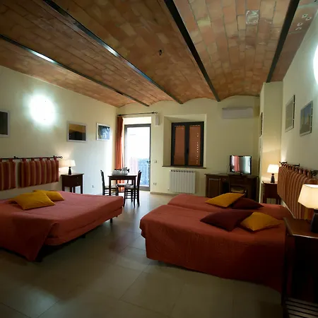 فندق مبيت وإفطار Gli Archi 2*